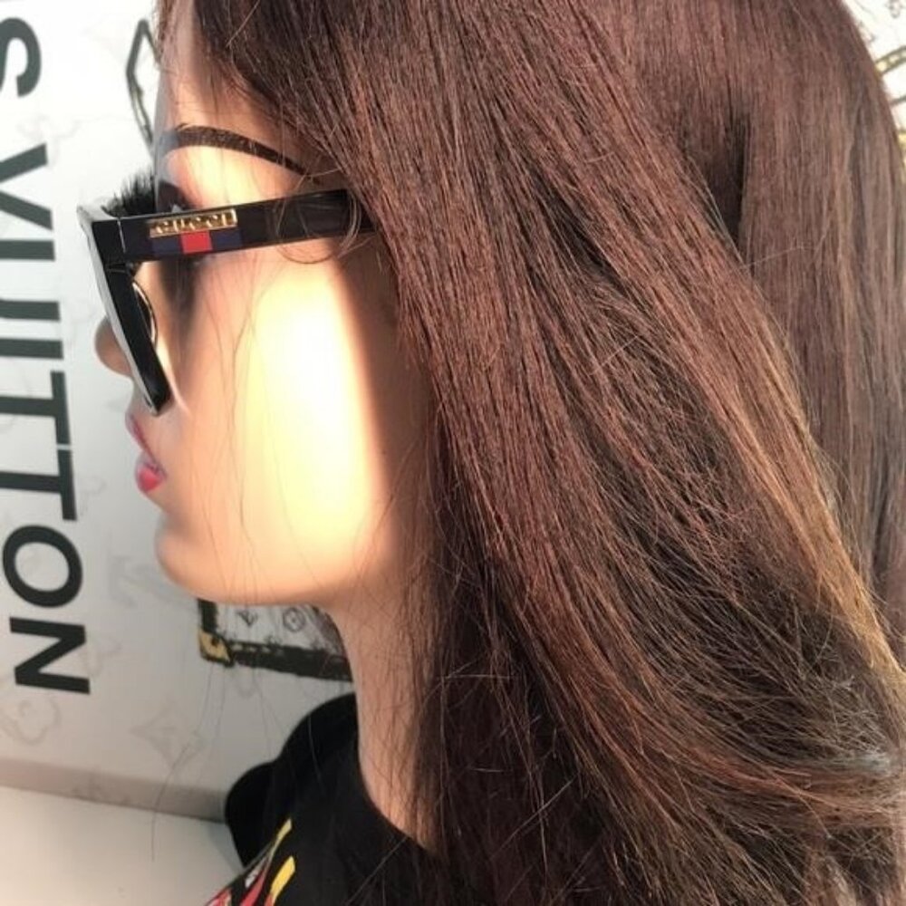 New ✨ Authentic Gucci GG0748S 001 Sunglasses – Black Frame, Grey Lenses ✨ - Picture 8 of 12